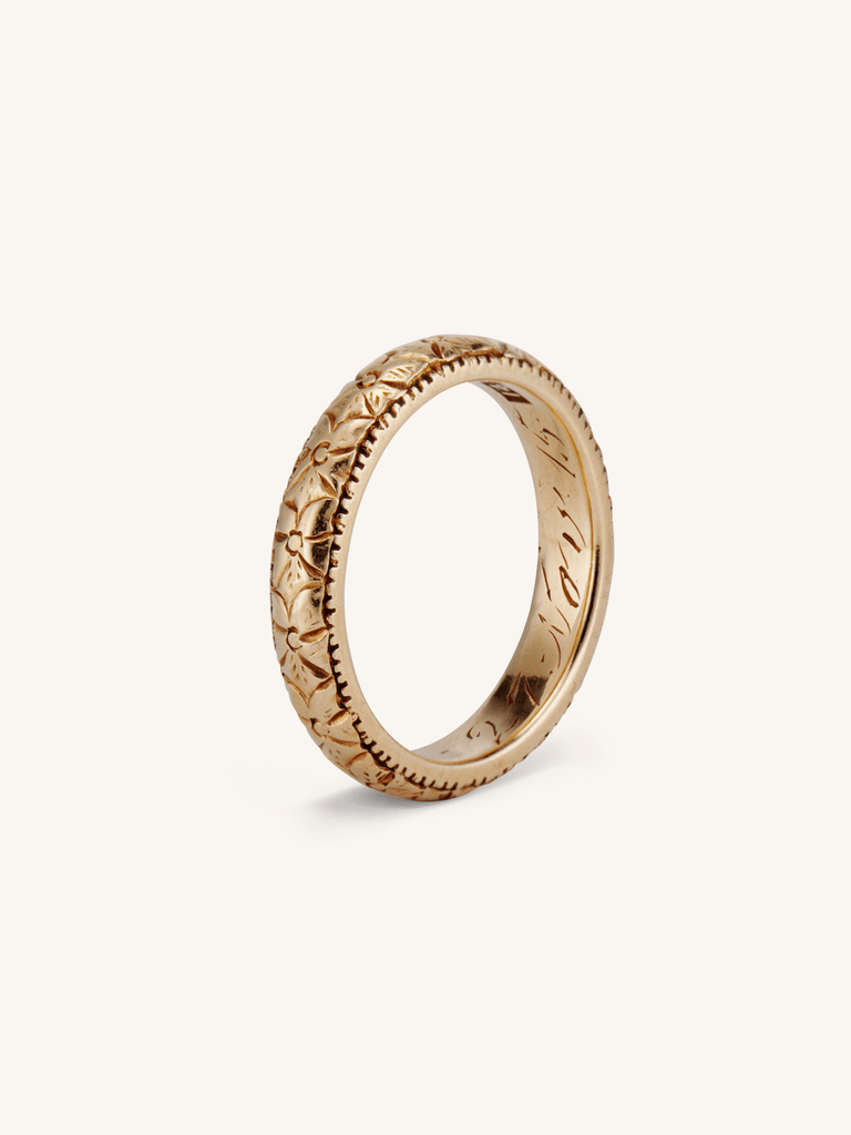 Edwardian Gold Engraved Wedding Band